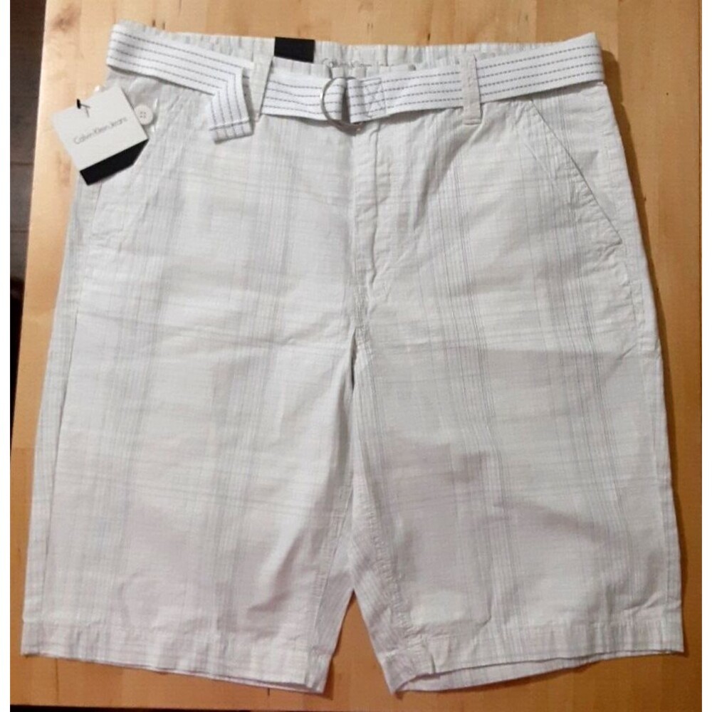 NWT Calvin Klein Jeans Shorts Belt Size 34 Gray White Plaid Rise 13" Inseam 9.5"